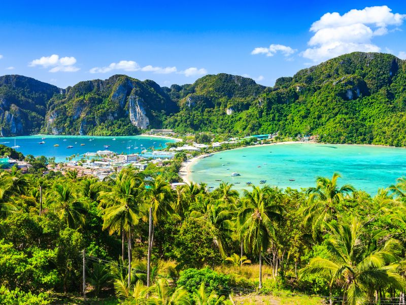 Benefits of tropical climate for seniors